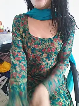 Snapshot of zoya_baby_ chatting on 07/03/26, 05:14 zoya baby online show from 07/03/26, 05:14