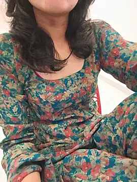 Snapshot of zoya_baby_ chatting on 08/08/26, 04:36 zoya baby online show from 08/08/26, 04:36
