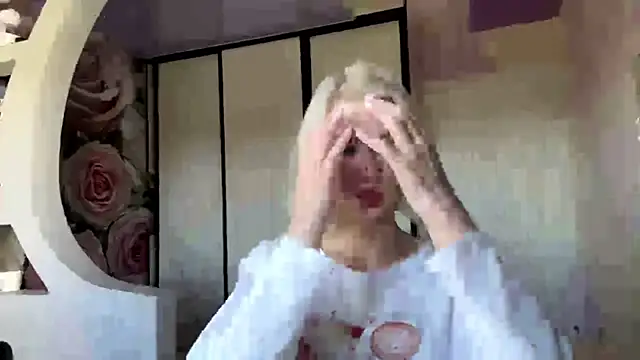 Snapshot of ScarlettRosy chatting on 06/09/26, 04:35 ScarlettRosy online show from 06/09/26, 04:35