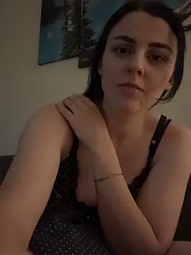 Snapshot of ema-emanuela chatting on 06/04/26, 08:15 ema-emanuela online show from 06/04/26, 08:15