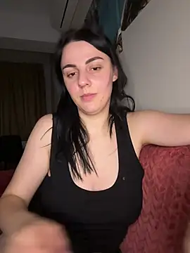 Snapshot of ema-emanuela chatting on 07/25/26, 11:02 ema-emanuela online show from 07/25/26, 11:02