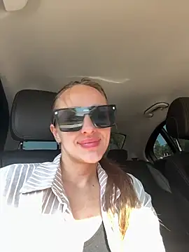 leonmessi3 online show from 07/19/26, 03:21