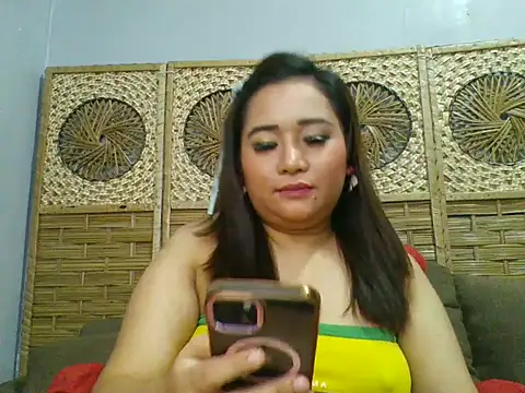 Snapshot of KayeDarling chatting on 05/07/26, 06:24 KayeDarling online show from 05/07/26, 06:24