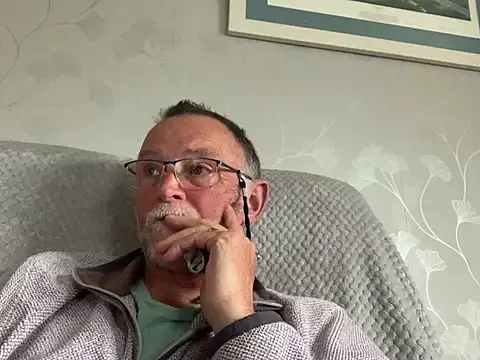 Moonraker64 online show from 05/19/26, 06:47