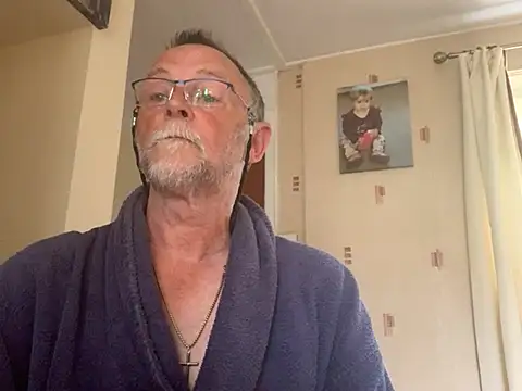 Moonraker64 online show from 05/31/26, 07:48