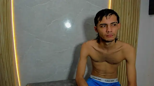 Fresh Kitten online show from 05/11/26, 03:07