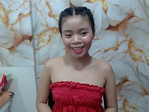 Snapshot of Sweet_Sarah69 chatting on 06/25/26, 11:04 Sweet Sarah69 online show from 06/25/26, 11:04