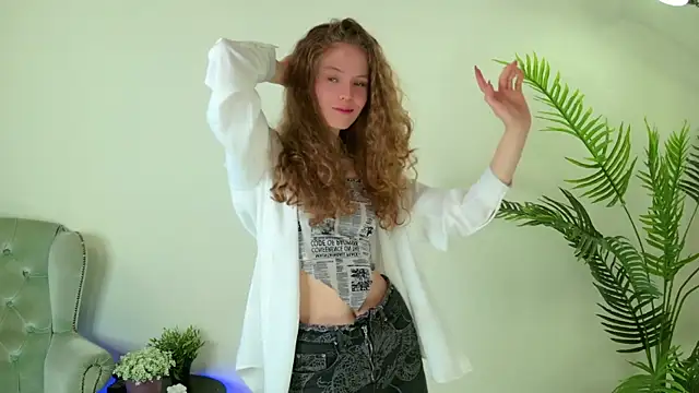 Mila Stain online show from 05/04/26, 05:47