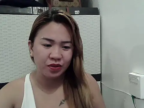Snapshot of mecka20 chatting on 05/13/26, 10:38 mecka20 online show from 05/13/26, 10:38
