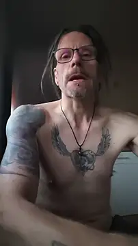 Snapshot of Tattooangel4172 chatting on 05/29/26, 03:04 Tattooangel4172 online show from 05/29/26, 03:04