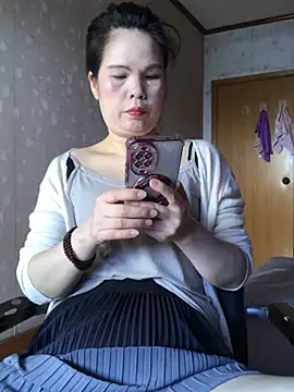 Snapshot of nidejiejie chatting on 05/07/26, 04:51 nidejiejie online show from 05/07/26, 04:51