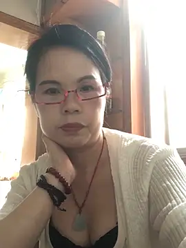 Snapshot of nidejiejie chatting on 05/24/26, 03:33 nidejiejie online show from 05/24/26, 03:33