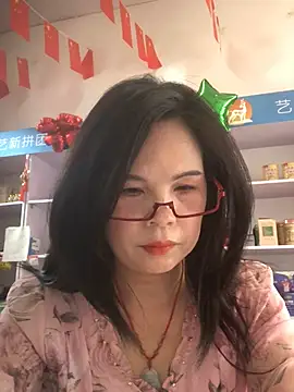 Snapshot of nidejiejie chatting on 06/17/26, 12:24 nidejiejie online show from 06/17/26, 12:24