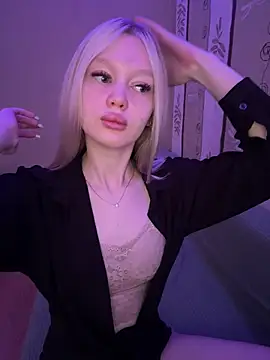Velvet Doll  online show from 05/07/26, 06:41
