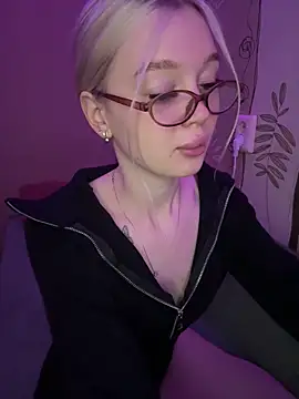 Velvet Doll  online show from 05/29/26, 04:54