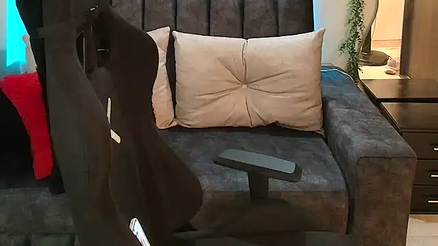 LUCYMILF SEXY online show from 06/05/26, 06:02