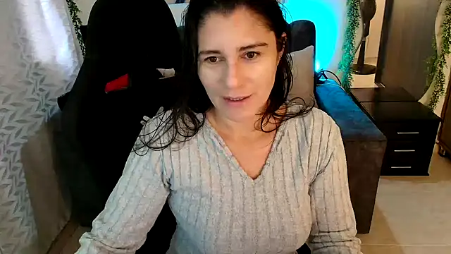 LUCYMILF SEXY online show from 06/08/26, 04:07