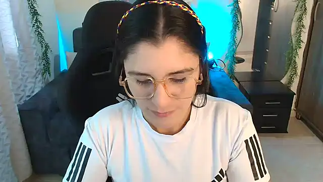 LUCYMILF SEXY online show from 06/27/26, 02:44