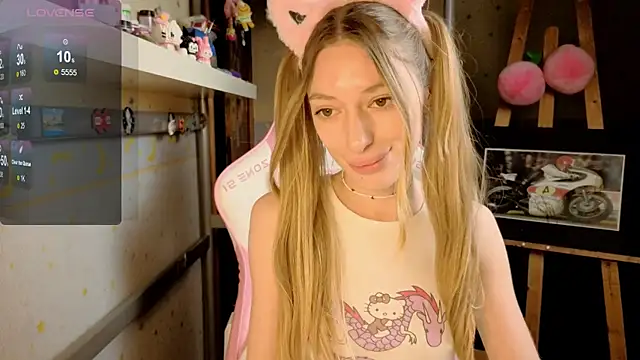 MiaMooonn online show from 05/31/26, 06:09
