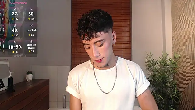 Spencerwhite  online show from 05/28/26, 07:55