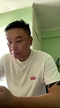 Snapshot of mrcake666 chatting on 07/20/26, 12:25 mrcake666 online show from 07/20/26, 12:25