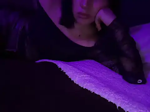 gigi333336 online show from 05/04/26, 11:12