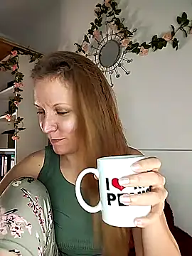 Candy Cougar online show from 05/12/26, 07:05