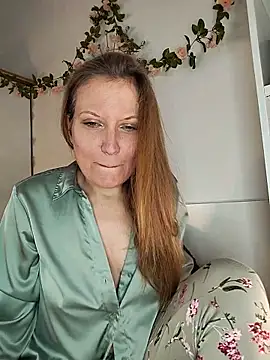 Candy Cougar online show from 05/15/26, 06:53