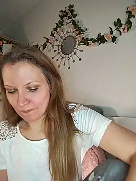Candy Cougar online show from 05/20/26, 08:09