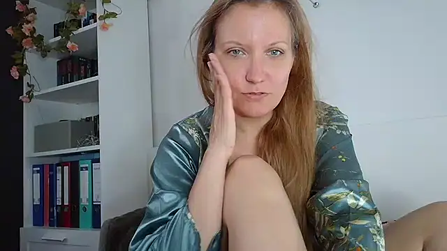 Snapshot of Candy_Cougar chatting on 07/20/26, 06:49 Candy Cougar online show from 07/20/26, 06:49