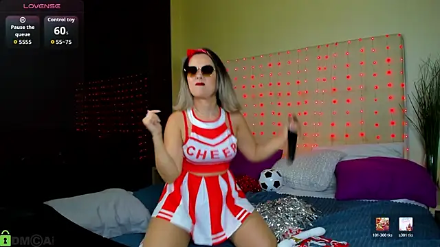 Nikki Mi1k online show from 07/19/26, 05:27