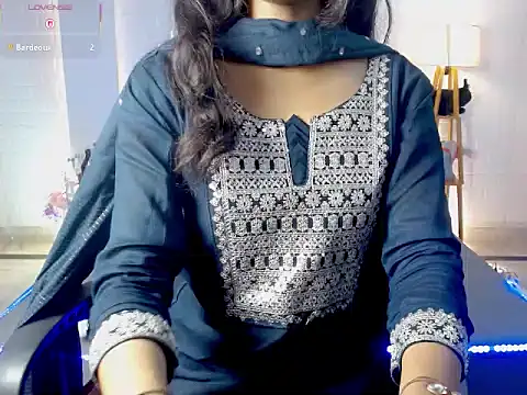 Annu 07 online show from 07/08/26, 04:28