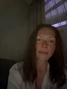 MillaSmileX online show from 05/19/26, 06:14