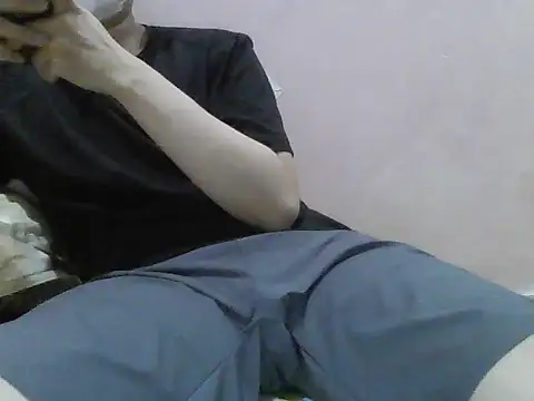 Snapshot of Zineyy chatting on 06/02/26, 03:47 Zineyy online show from 06/02/26, 03:47
