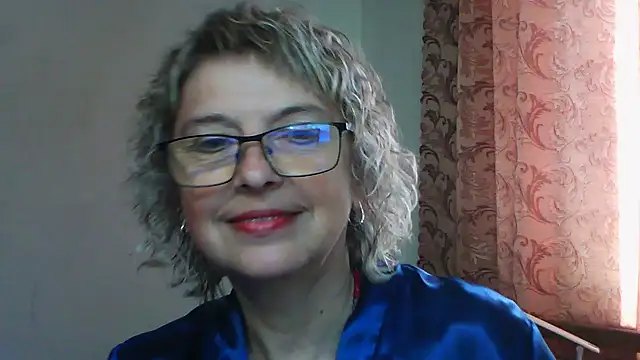 Snapshot of ElizabethGorden chatting on 06/20/26, 05:43 ElizabethGorden online show from 06/20/26, 05:43