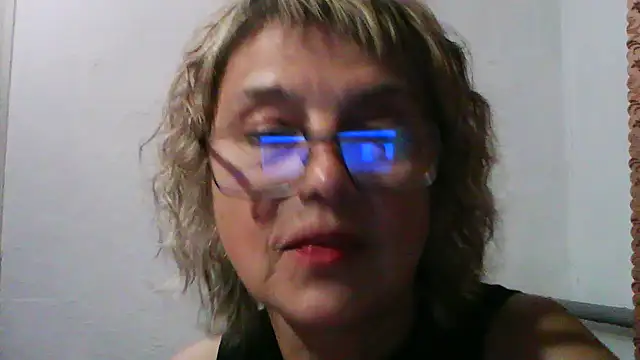 Snapshot of ElizabethGorden chatting on 06/28/26, 07:20 ElizabethGorden online show from 06/28/26, 07:20