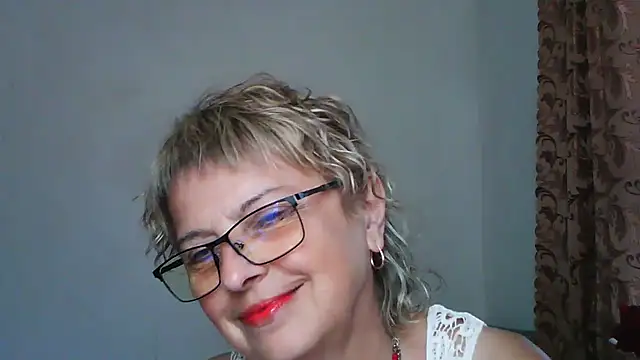 Snapshot of ElizabethGorden chatting on 07/03/26, 12:22 ElizabethGorden online show from 07/03/26, 12:22