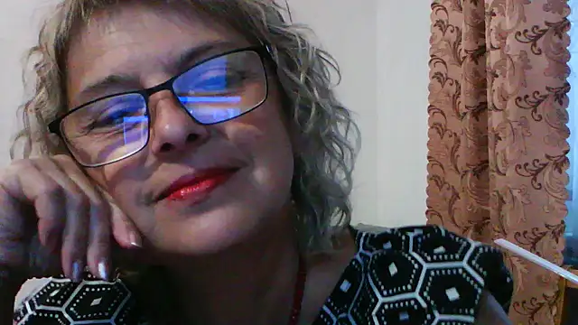 Snapshot of ElizabethGorden chatting on 07/05/26, 05:31 ElizabethGorden online show from 07/05/26, 05:31
