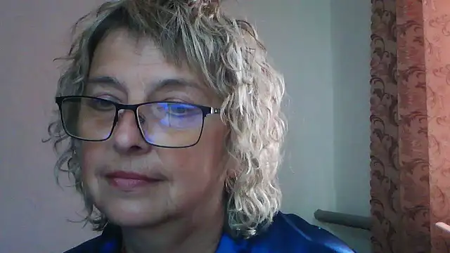 Snapshot of ElizabethGorden chatting on 07/12/26, 06:15 ElizabethGorden online show from 07/12/26, 06:15