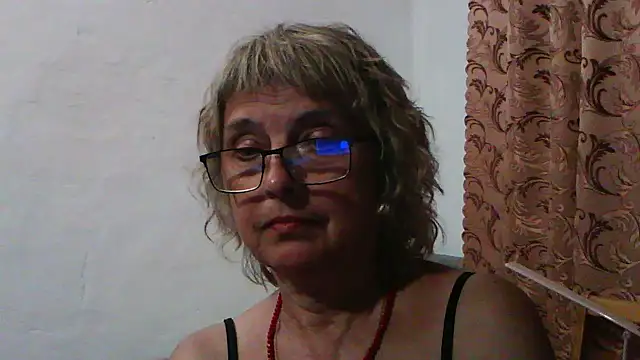 Snapshot of ElizabethGorden chatting on 07/16/26, 06:25 ElizabethGorden online show from 07/16/26, 06:25