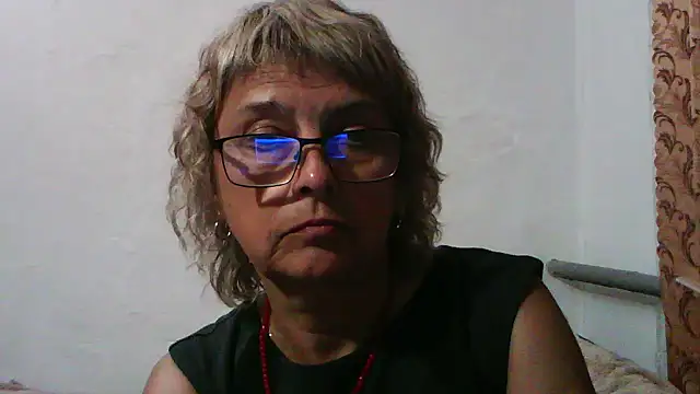 Snapshot of ElizabethGorden chatting on 07/21/26, 05:59 ElizabethGorden online show from 07/21/26, 05:59