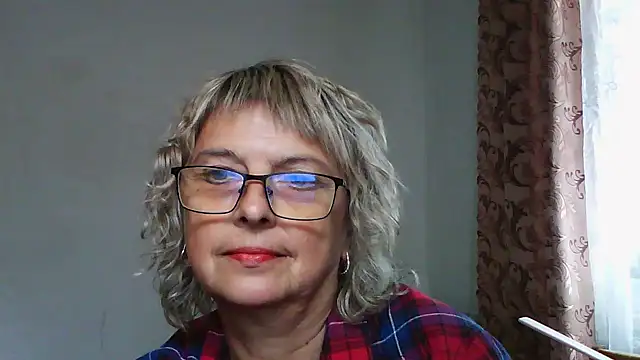 Snapshot of ElizabethGorden chatting on 07/28/26, 11:17 ElizabethGorden online show from 07/28/26, 11:17