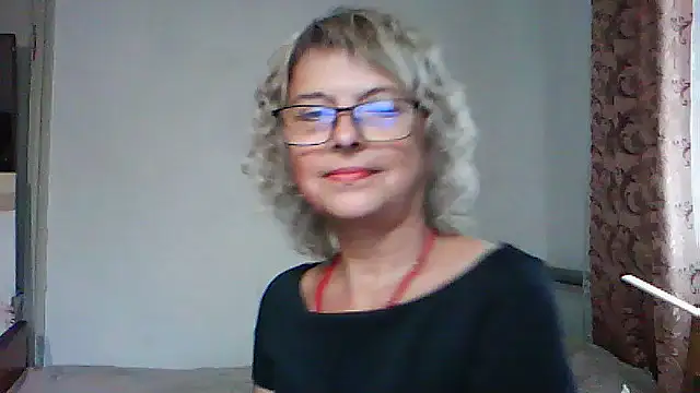Snapshot of ElizabethGorden chatting on 07/28/26, 02:24 ElizabethGorden online show from 07/28/26, 02:24
