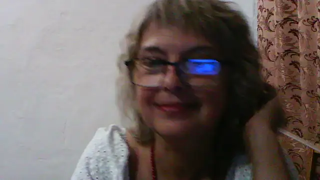 Snapshot of ElizabethGorden chatting on 07/28/26, 07:39 ElizabethGorden online show from 07/28/26, 07:39