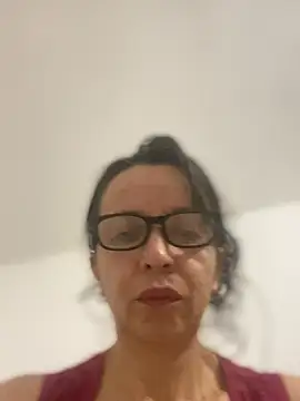Snapshot of Soy_Camila8 chatting on 05/20/26, 12:28 Soy Camila8 online show from 05/20/26, 12:28