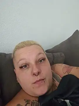 Lady Peggi online show from 06/11/26, 06:11