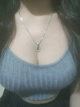 Snapshot of Rosy-Girll chatting on 06/17/26, 06:38 Rosy-Girll online show from 06/17/26, 06:38