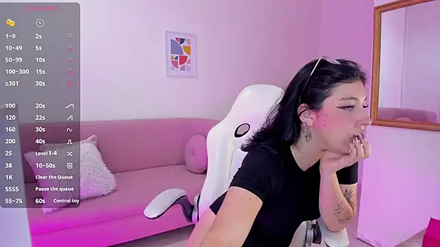 Nana MoonLight online show from 06/10/26, 07:24