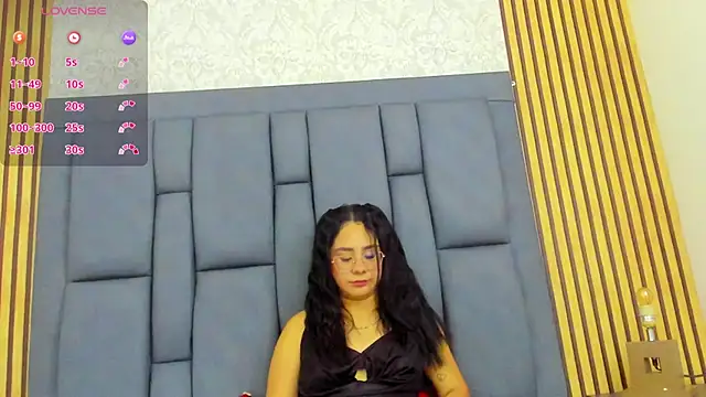 anne adeline online show from 05/05/26, 11:18