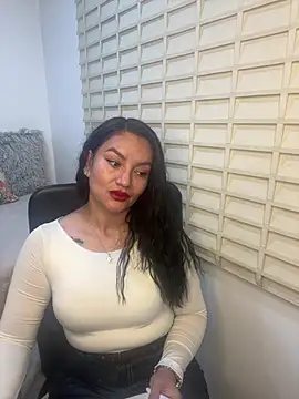 Ameliia Morgan online show from 05/08/26, 01:00